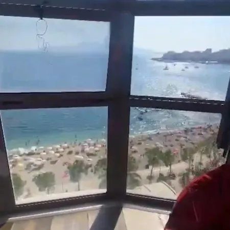 Luna Apartament ساراندا