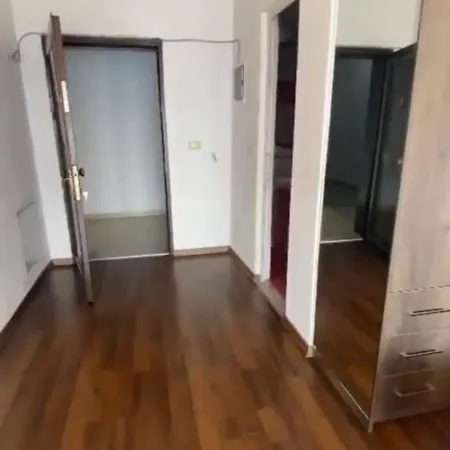 Luna Apartament ساراندا