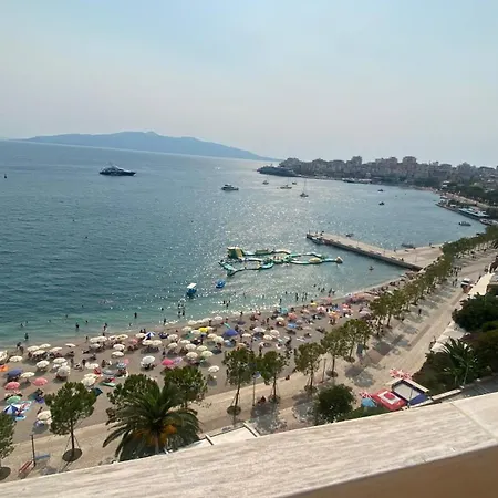 Luna Apartament شقة